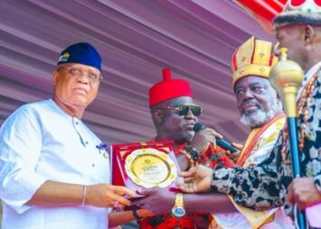 Governor Umo Eno of Akwa Ibom State, on Saturday, 15 November 2025, announced N800 million empowerment scheme for non-indigenous residents in the state, including Igbo, Hausa, Yoruba, Niger Delta communities, and others. According to Eno, the initiative aligns with his administration’s commitment to promoting unity, inclusivity, and equal opportunities for all residents, irrespective of ethnic background. The governor said this while addressing the Ohanaeze Ndigbo Worldwide, Akwa Ibom State Chapter, during the Igbo Unity Day celebration held at Ibom Hall in Uyo.