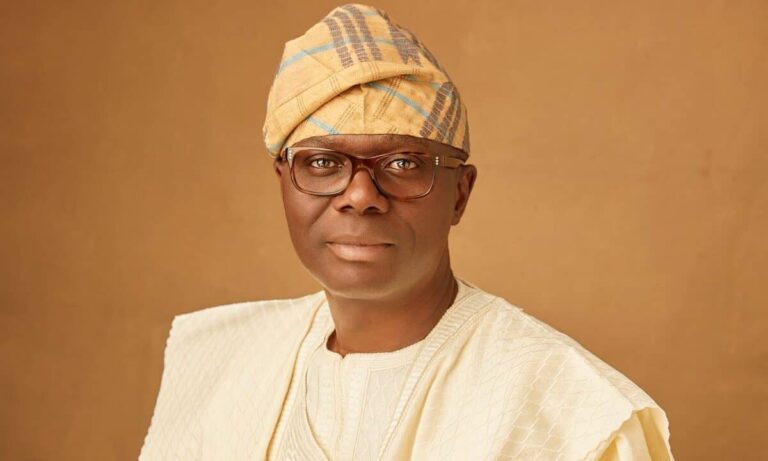 Sanwo-Olu arrives Iperu, Ogun State for Southern Governors Forum meeting