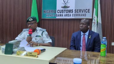 EFCC probes two over $461,600 undeclared cash