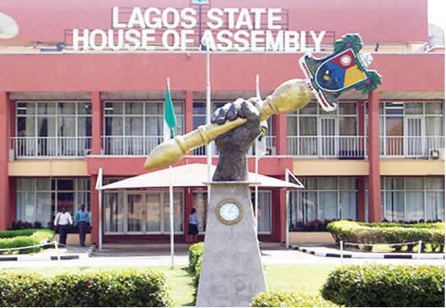 Lagos assembly advances bill to ban street begging